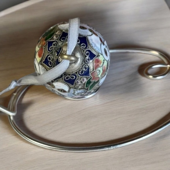 Vtg Cloisonné  Christmas Bulb Ornament Hand Painted Dove Heart Flower Silver - Picture 7 of 8